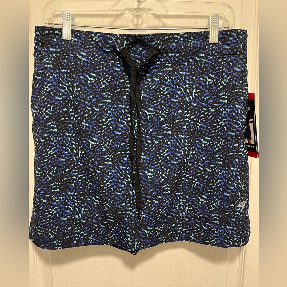 Speedo Skort Size Medium NWT UPF 50+